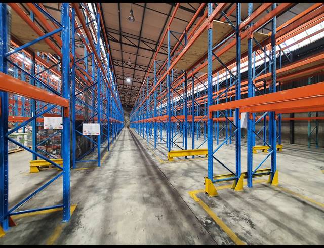 7,988M² WAREHOUSE TO LET IN RANDJESPARK